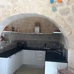 Trullo Dell' Edera Con Piscina Privata Lejlighed Alberobello