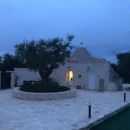 Apartment Trullo Dell' Edera Con Piscina Privata