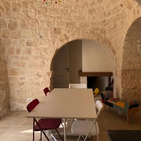 Trullo Dell' Edera Con Piscina Privata * Alberobello