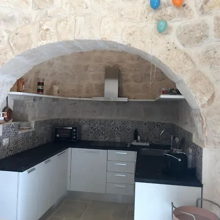 Trullo Dell' Edera Con Piscina Privata Lejlighed Alberobello