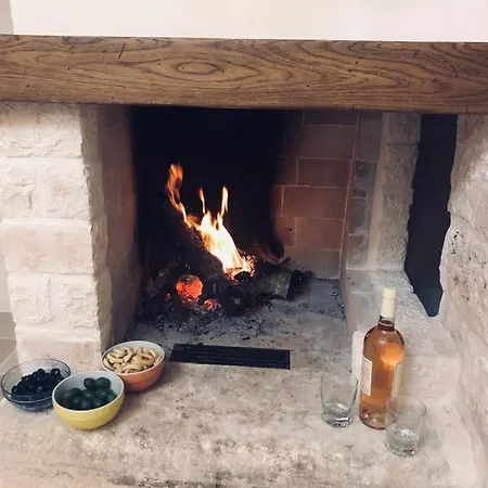 Trullo Dell' Edera Con Piscina Privata