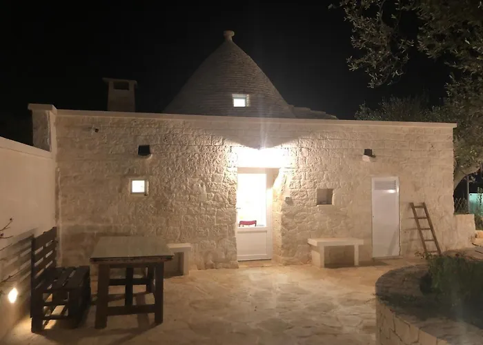 Trullo Dell' Edera Con Piscina Privata Alberobello